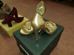 Image 30 - Shoes for men and women - Lot 2 (Auction 5540)