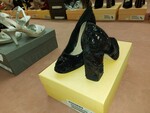 Image 78 - Shoes for men and women - Lot 2 (Auction 5540)