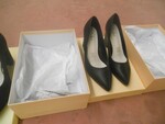 Image 324 - Shoes for men and women - Lot 2 (Auction 5540)