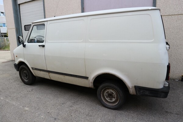1#5541 Furgoncino Ford in vendita - foto 23