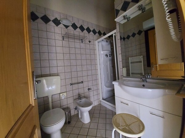 1#5542 Cessione ramo d'azienda Hotel Delizia in vendita - foto 81