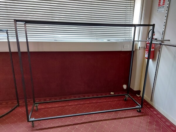 1#5544 Arredo e attrezzature elettroniche da ufficio in vendita - foto 48