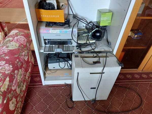 1#5544 Arredo e attrezzature elettroniche da ufficio in vendita - foto 69
