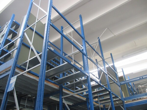 Logistica in vendita