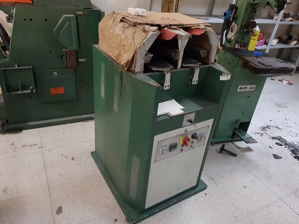 1#5557 Macchinari per la produzione di scarpe in vendita - foto 9