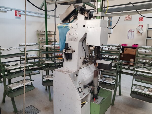 1#5557 Macchinari per la produzione di scarpe in vendita - foto 89