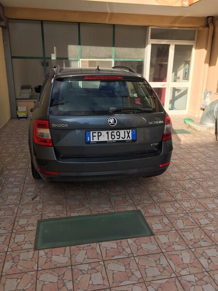 7#5557 Autovettura Skoda Octavia in vendita - foto 3