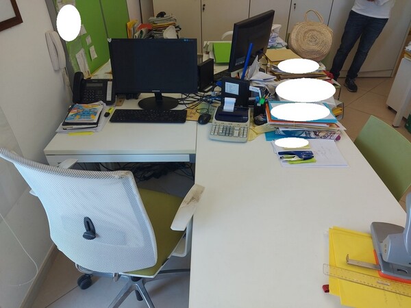 1#5558 Arredamento per ufficio in vendita - foto 3