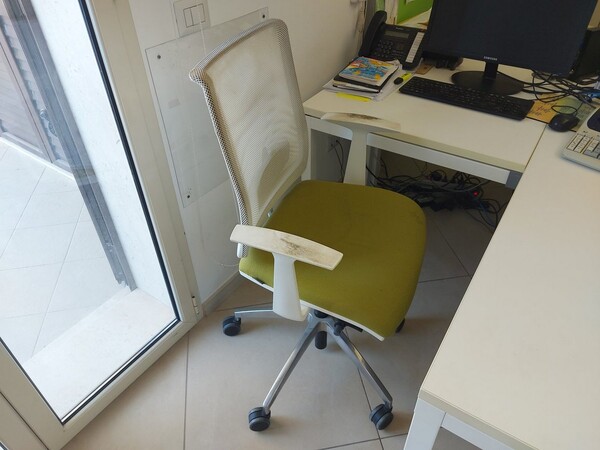 1#5558 Arredamento per ufficio in vendita - foto 6