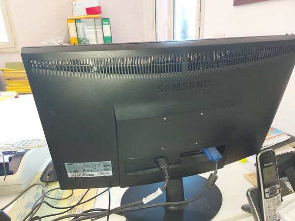 1#5558 Arredamento per ufficio in vendita - foto 21