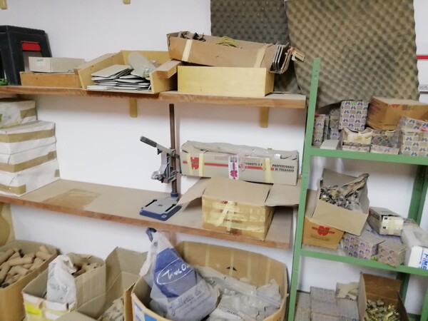 6#5559 Stock di attrezzature da lavoro in vendita - foto 50