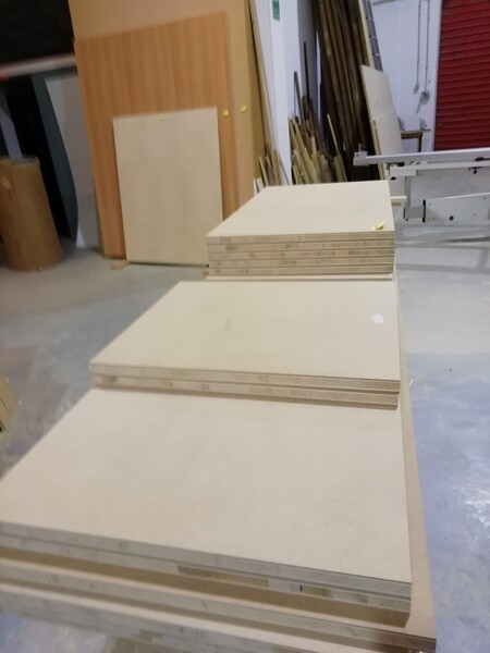 7#5559 Stock di tavole e pannelli in legno in vendita - foto 4