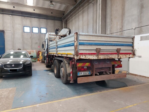 1#5562 Autocarro Iveco Magirus in vendita - foto 2