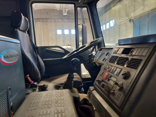 1#5562 Autocarro Iveco Magirus in vendita - foto 35