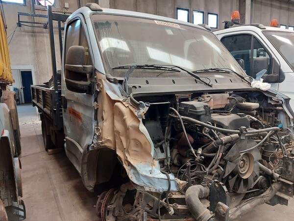 10#5562 Autocarro Iveco Daily in vendita - foto 4
