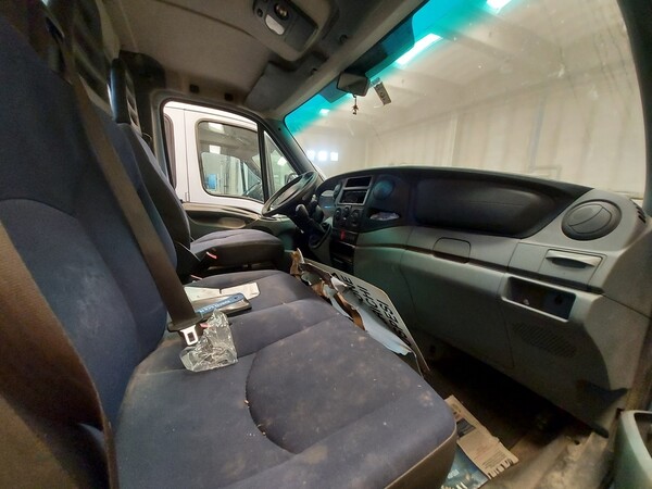 10#5562 Autocarro Iveco Daily in vendita - foto 12