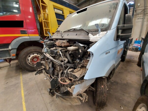 10#5562 Autocarro Iveco Daily in vendita - foto 13