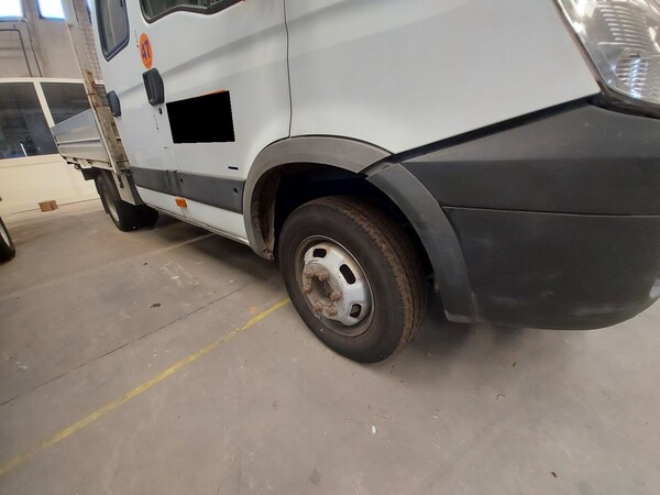 13#5562 Autocarro Iveco Daily in vendita - foto 5