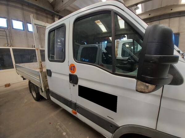 13#5562 Autocarro Iveco Daily in vendita - foto 6