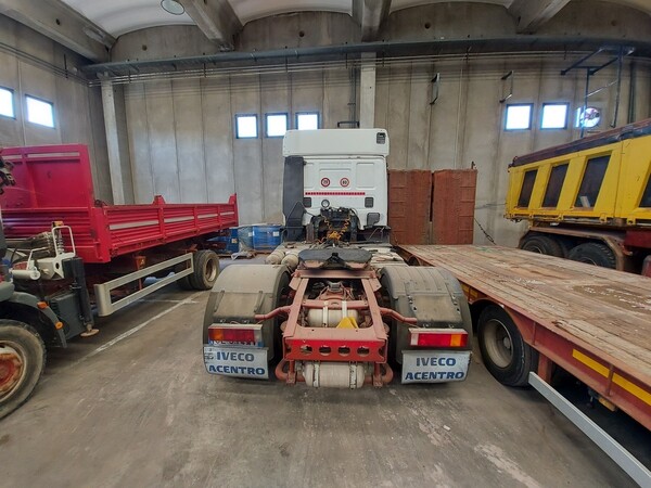 14#5562 Trattore stradale Iveco Magirus in vendita - foto 3