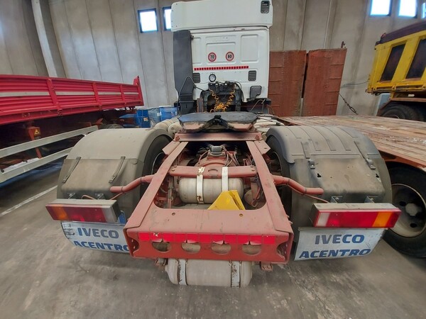 14#5562 Trattore stradale Iveco Magirus in vendita - foto 4