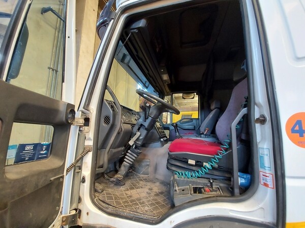 14#5562 Trattore stradale Iveco Magirus in vendita - foto 15