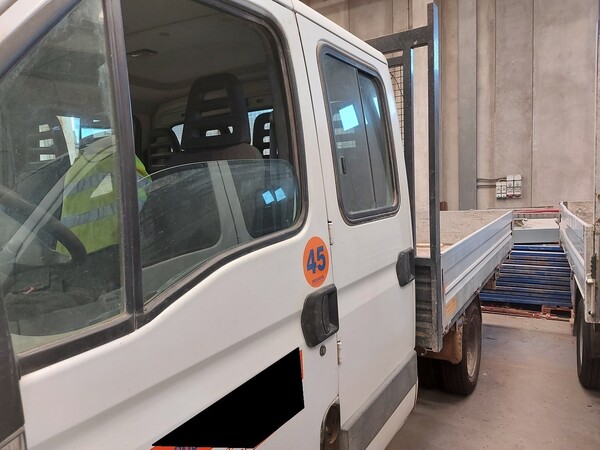 17#5562 Autocarro Iveco Daily in vendita - foto 6