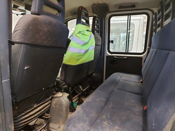 17#5562 Autocarro Iveco Daily in vendita - foto 12
