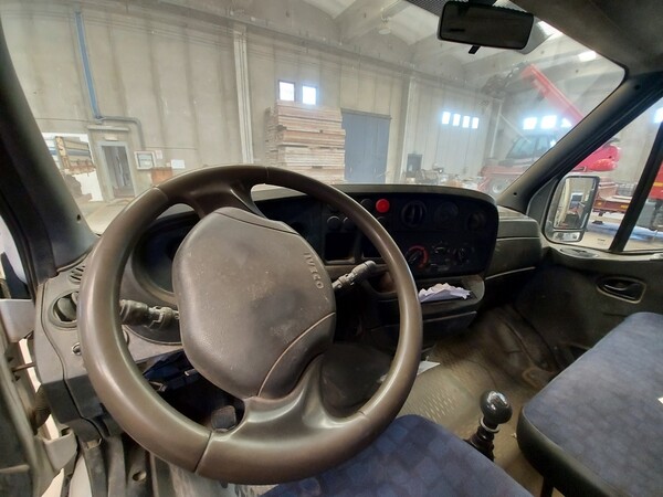 19#5562 Autocarro Iveco Daily in vendita - foto 7