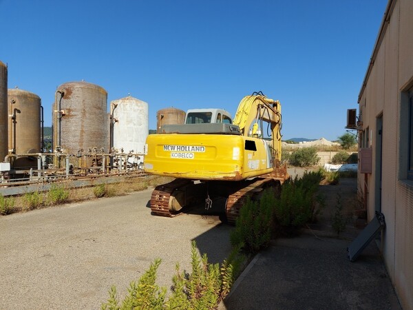 24#5562 Escavatore cingolato New Holland in vendita - foto 3