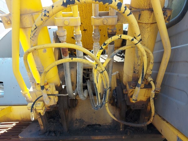 24#5562 Escavatore cingolato New Holland in vendita - foto 13