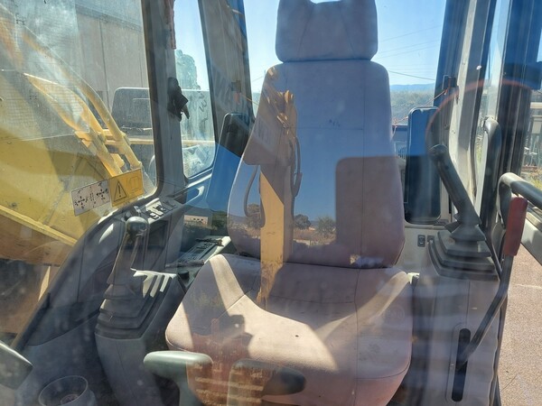 24#5562 Escavatore cingolato New Holland in vendita - foto 20