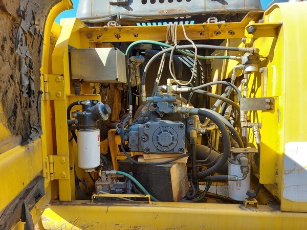 24#5562 Escavatore cingolato New Holland in vendita - foto 30