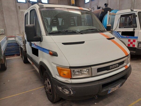 3#5562 Autocarro Iveco Daily in vendita - foto 3