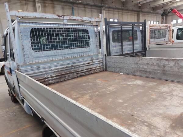 3#5562 Autocarro Iveco Daily in vendita - foto 12