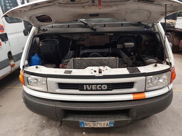 3#5562 Autocarro Iveco Daily in vendita - foto 17