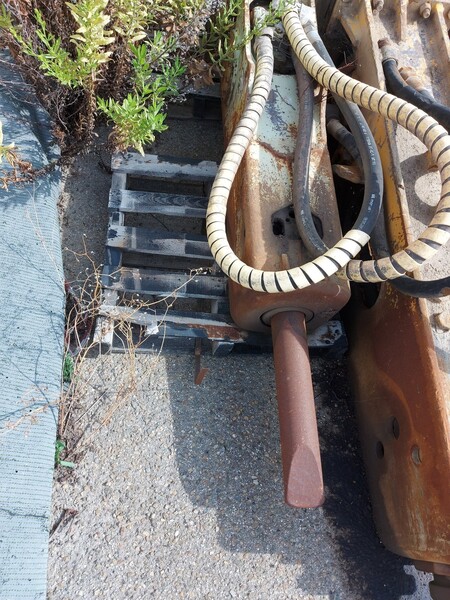 31#5562 Martellone per escavatore Caterpillar in vendita - foto 5
