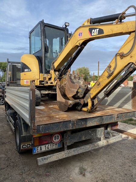 44#5562 Miniescavatore cingolato Caterpillar in vendita - foto 2