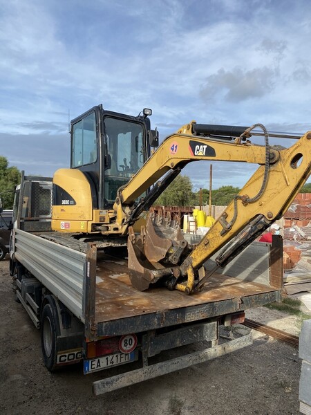44#5562 Miniescavatore cingolato Caterpillar in vendita - foto 4
