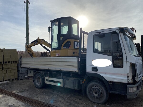 45#5562 Autocarro Iveco Eurocargo in vendita - foto 1