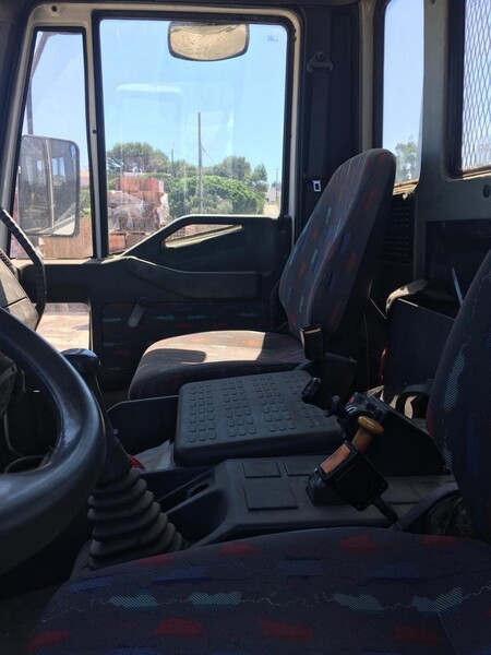 45#5562 Autocarro Iveco Eurocargo in vendita - foto 15