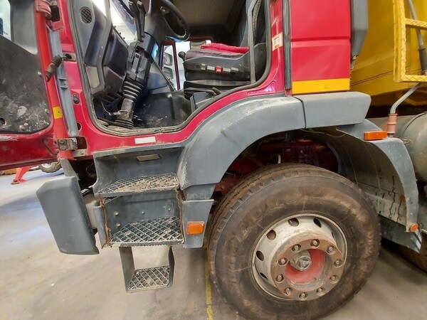 6#5562 Autocarro Iveco Magirus in vendita - foto 8