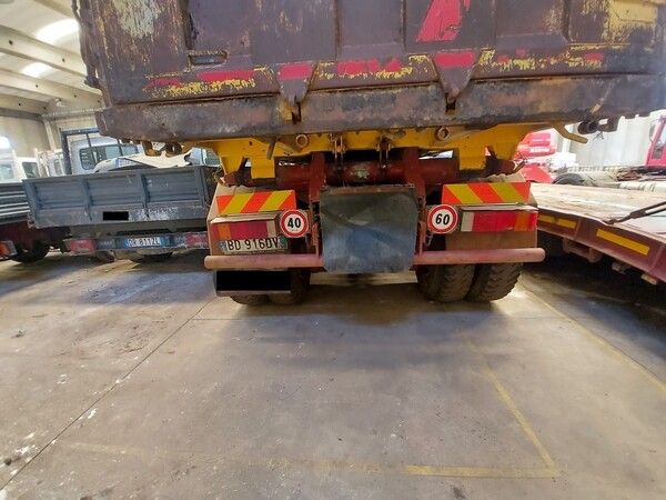 6#5562 Autocarro Iveco Magirus in vendita - foto 18
