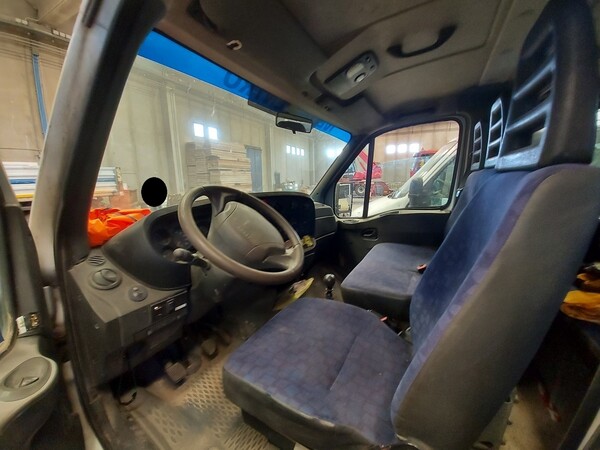 7#5562 Autocarro Iveco in vendita - foto 12