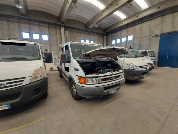 7#5562 Autocarro Iveco in vendita - foto 19
