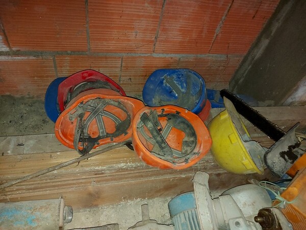 1#5566 Attrezzature e materiali da cantiere in vendita - foto 61