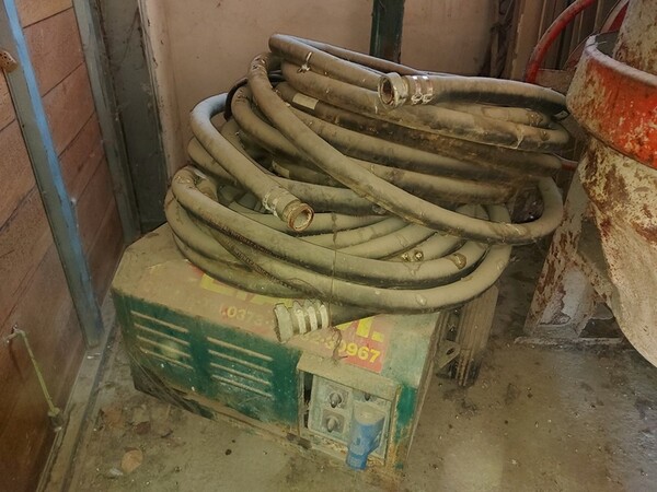 1#5566 Attrezzature e materiali da cantiere in vendita - foto 80