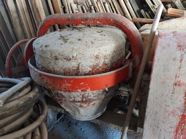 1#5566 Attrezzature e materiali da cantiere in vendita - foto 81