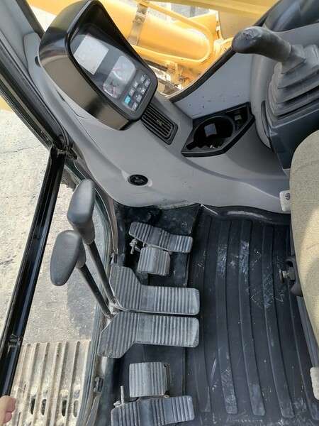 3#5567 Escavatore cingolato New Holland E 245 B in vendita - foto 9