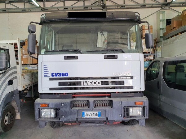 Autocarri in vendita